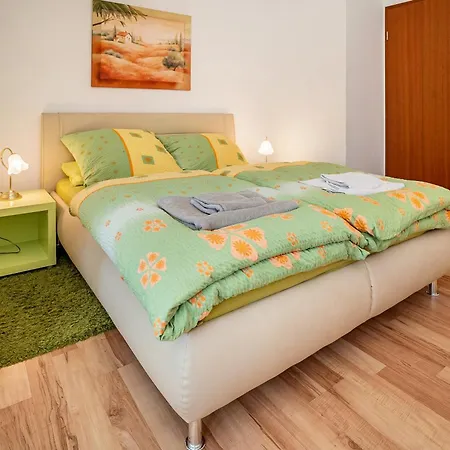 Apartment Ambiente In