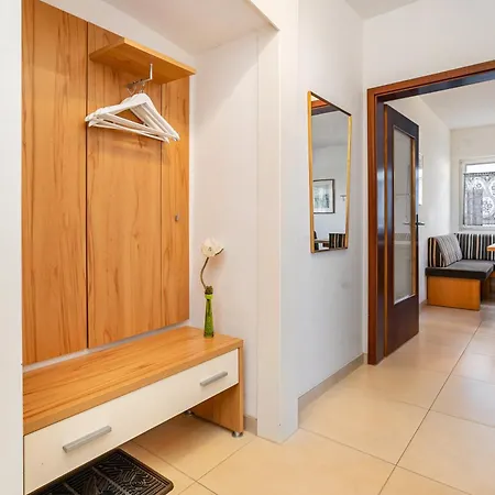 Apartment Ambiente In *